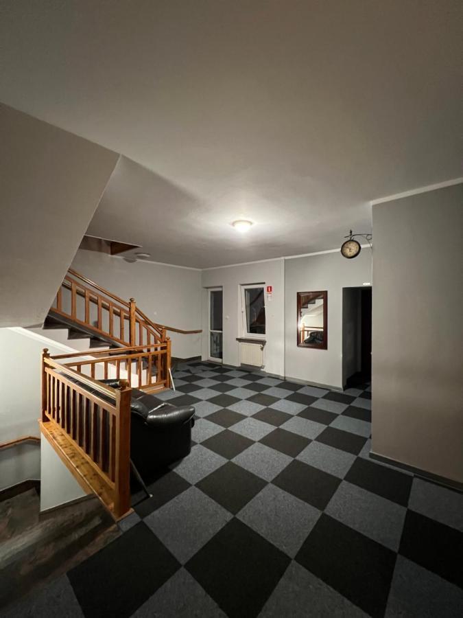 Lezzet B&B Pokoj Goscinny & Turkishrestaurant Warschau Buitenkant foto