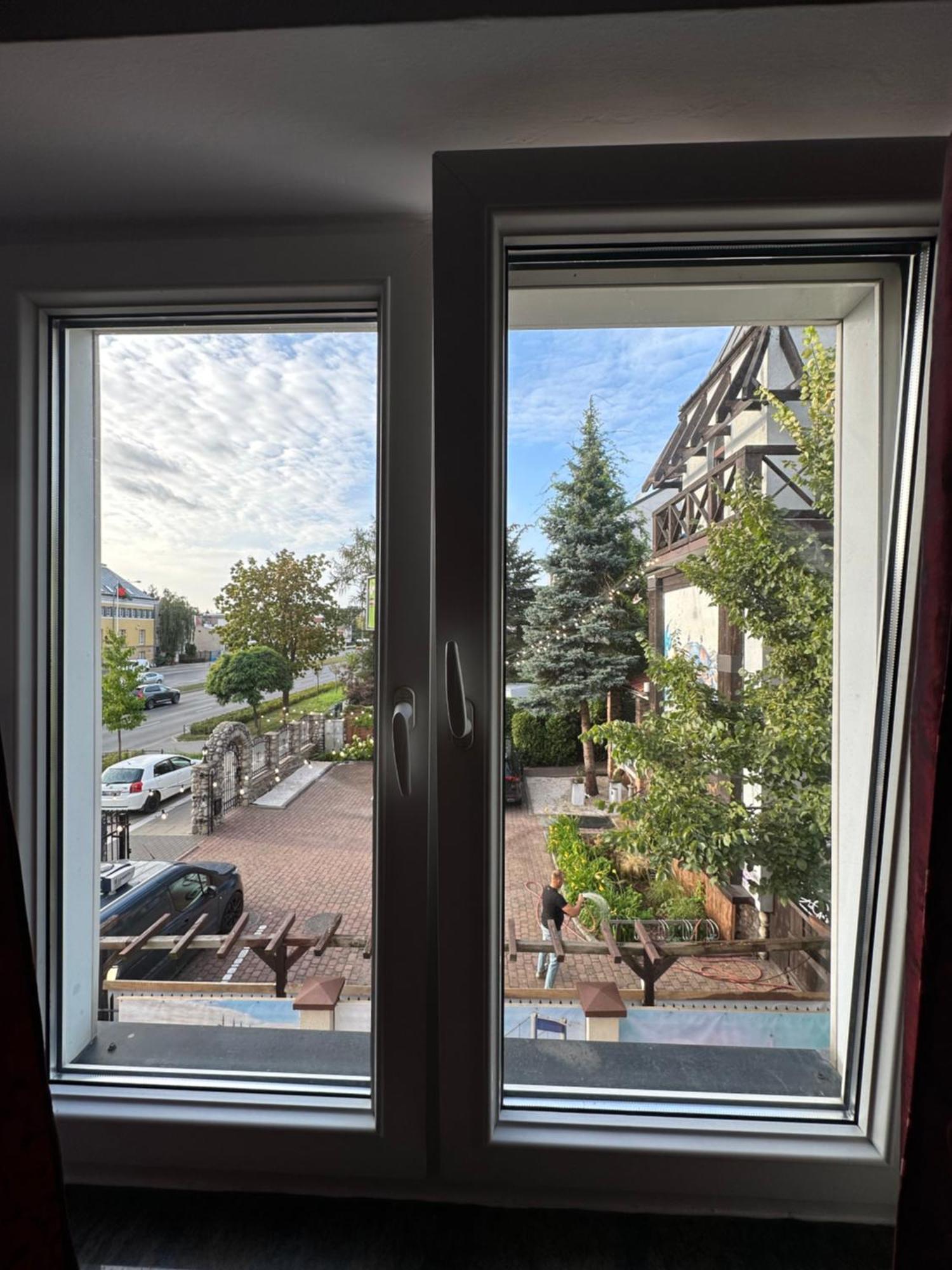 Lezzet B&B Pokoj Goscinny & Turkishrestaurant Warschau Buitenkant foto