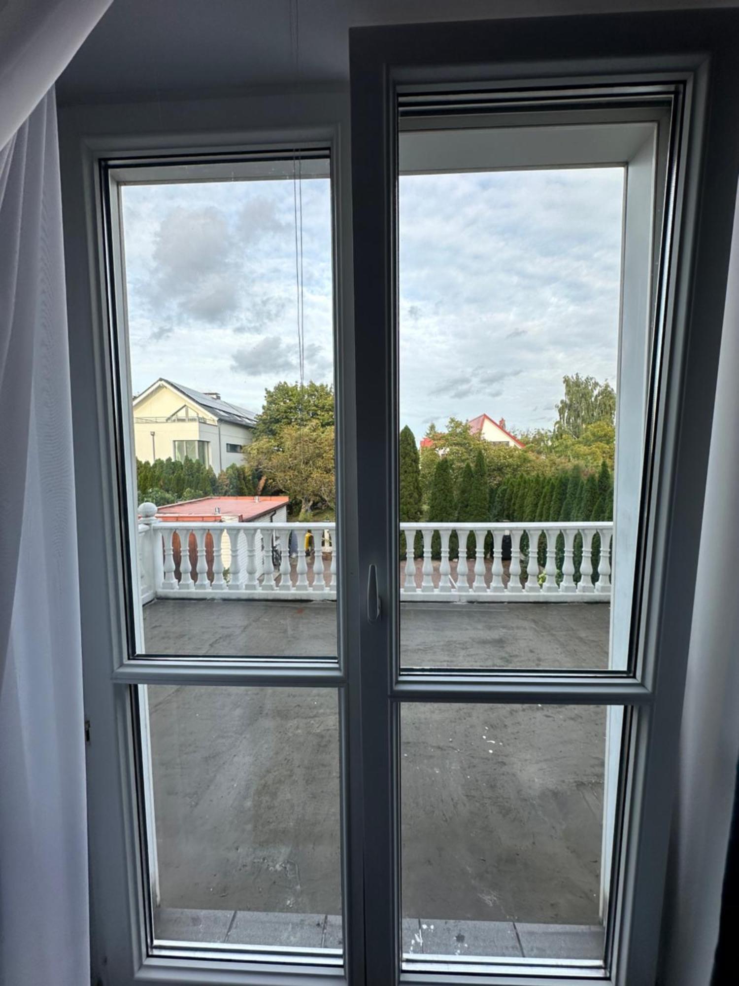 Lezzet B&B Pokoj Goscinny & Turkishrestaurant Warschau Buitenkant foto